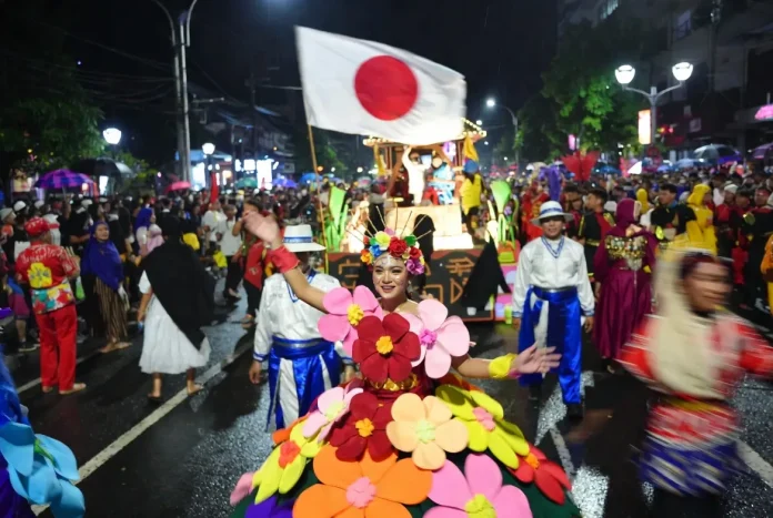 Peserta Semarang Night Carnival 2026 dari jepang