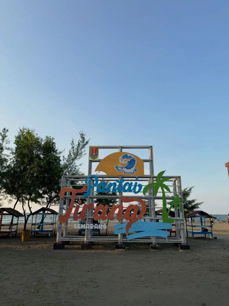 Pantai Tirang Semarang