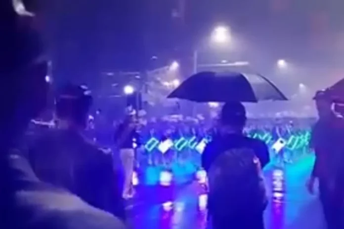 semarang night carnival 2026 diguyur hujan deras